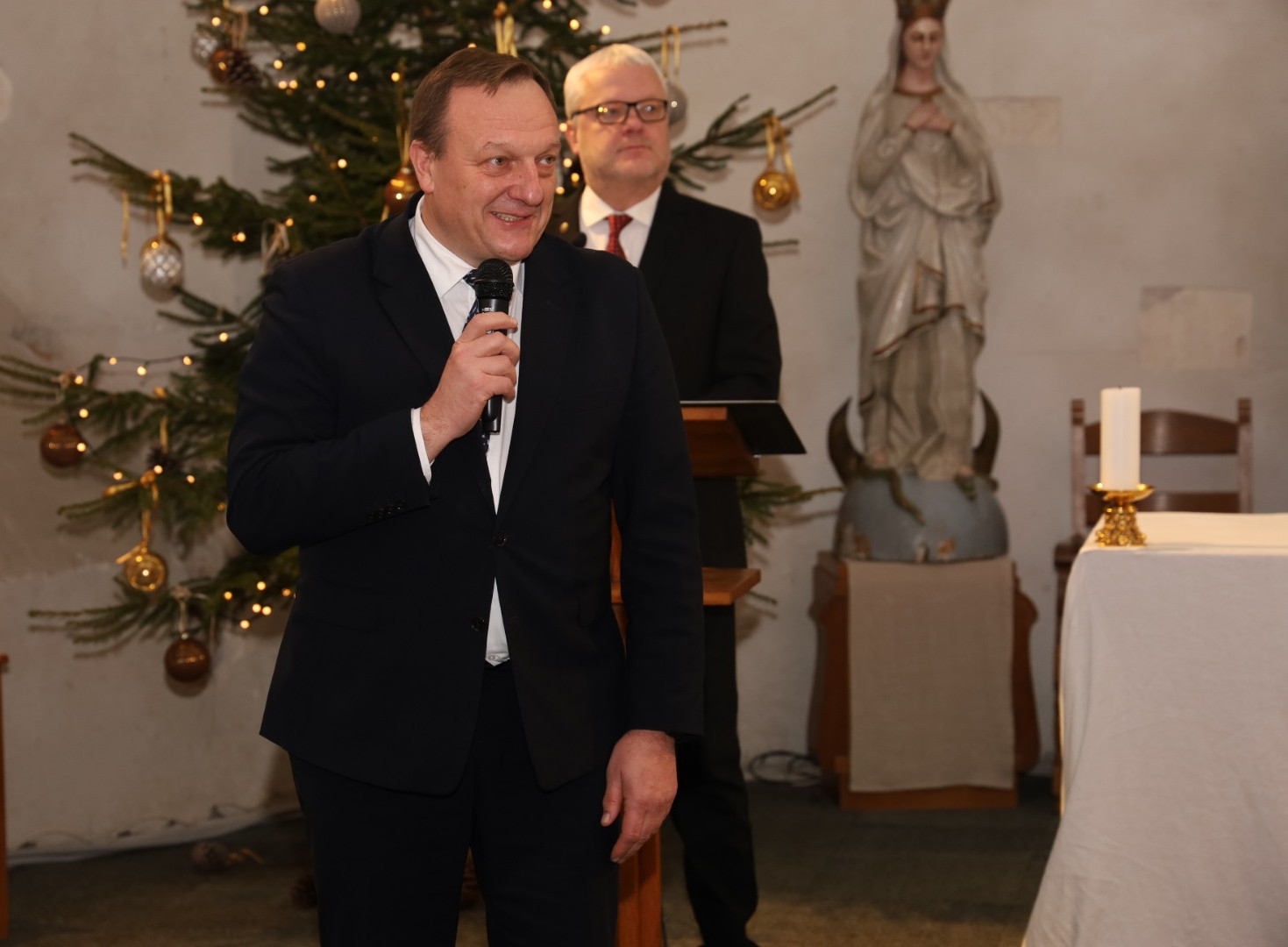 20251216 meet bažnyčioj-3.JPG