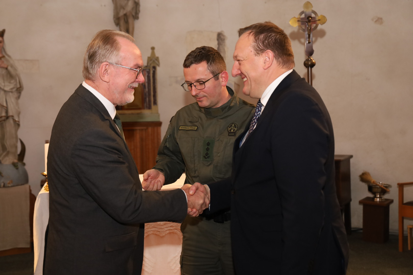 20251216 meet bažnyčioj-6.JPG